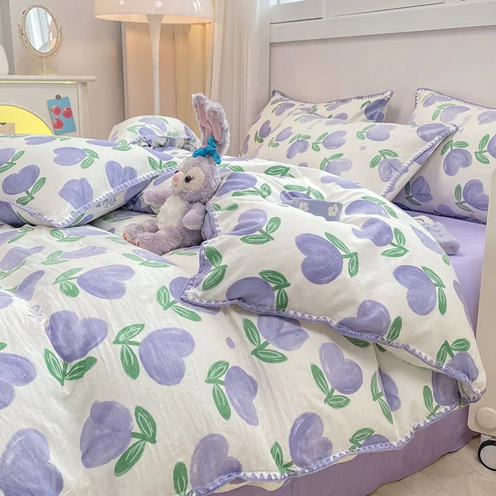 Purple tulip bedding set with soft pastel palette, offering a dreamy Nordic-inspired sleeping space