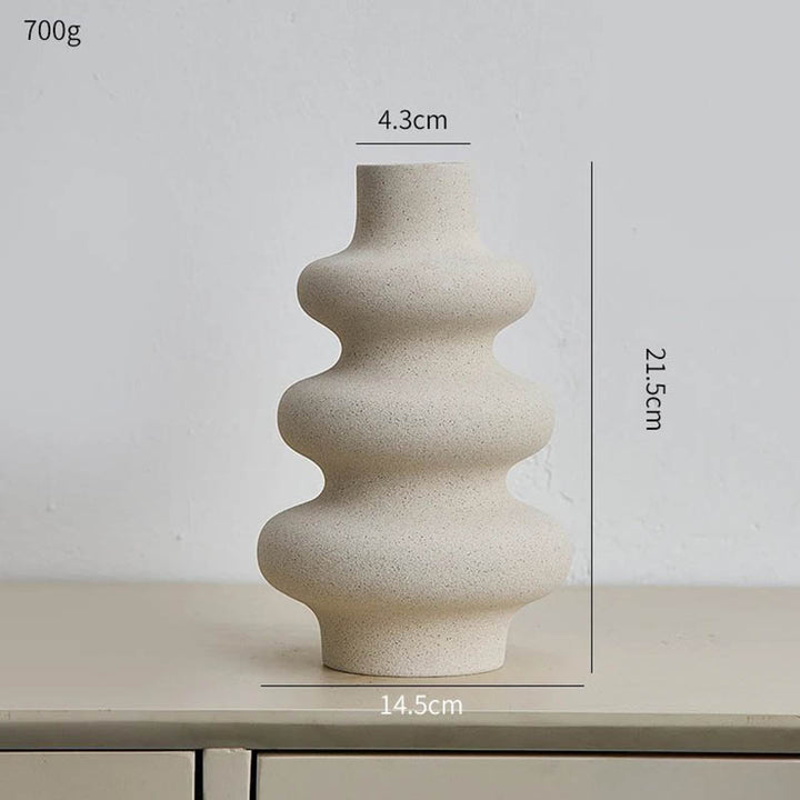 Dimensions of tall VIT ceramic vase – 17.5cm height, 14.5cm width, 700g weight